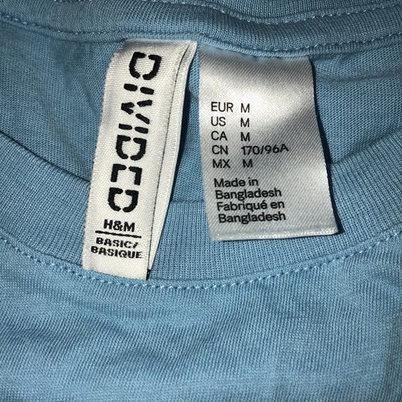 Baby Blue H&M Crop - Picture 2 of 2